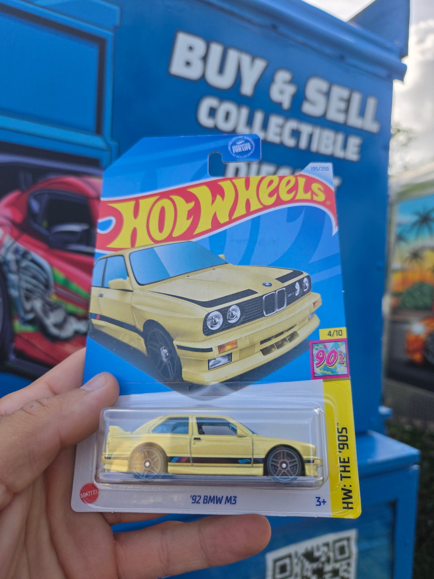 ‘92 BMW E30 - yellow