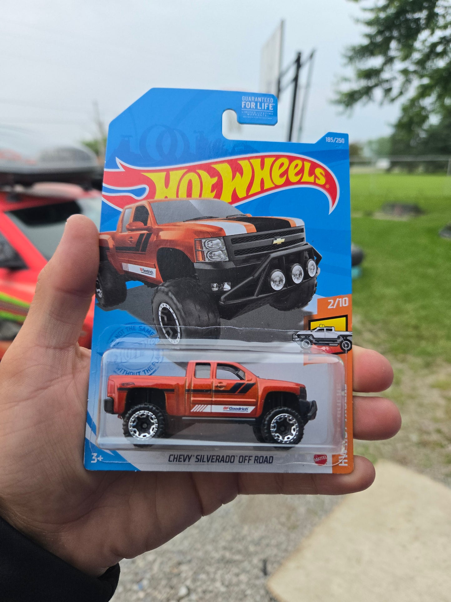 Chevy Silverado Off road - orange