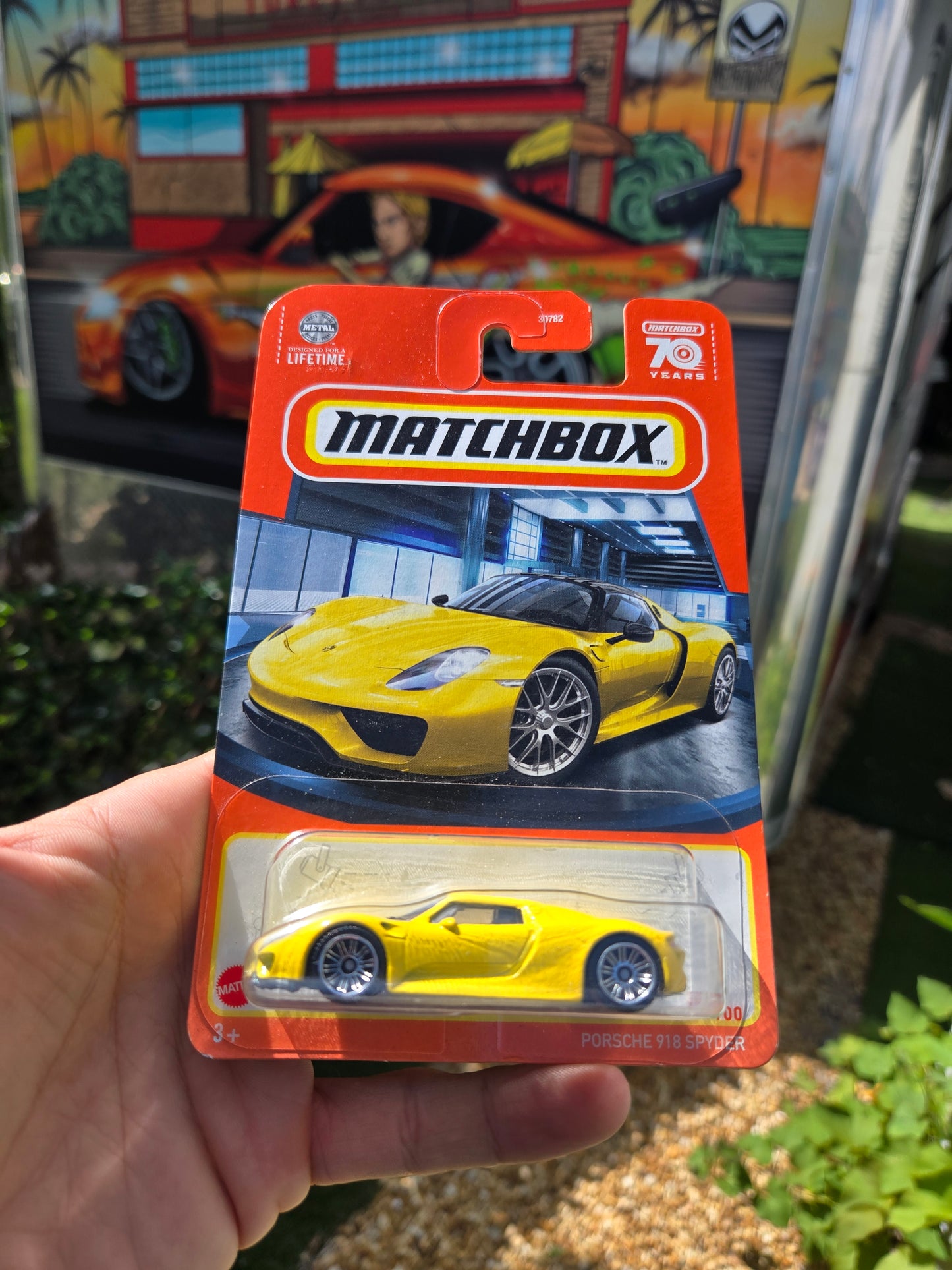 Porsche 918 - yellow