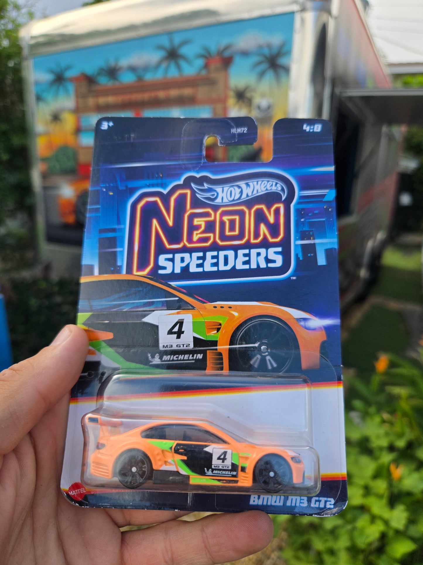 BMW M3 GT2 – neon speeder orange