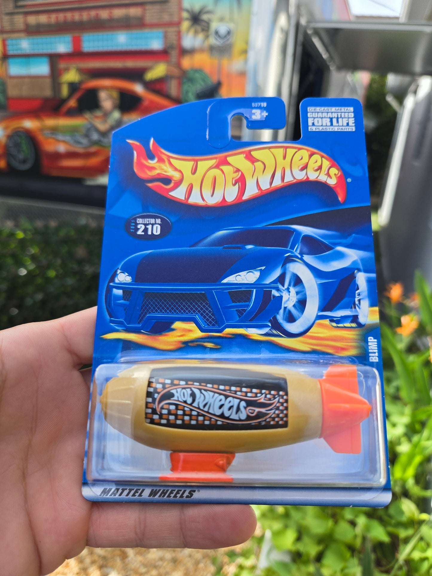 Hot Wheels Blimp - tan