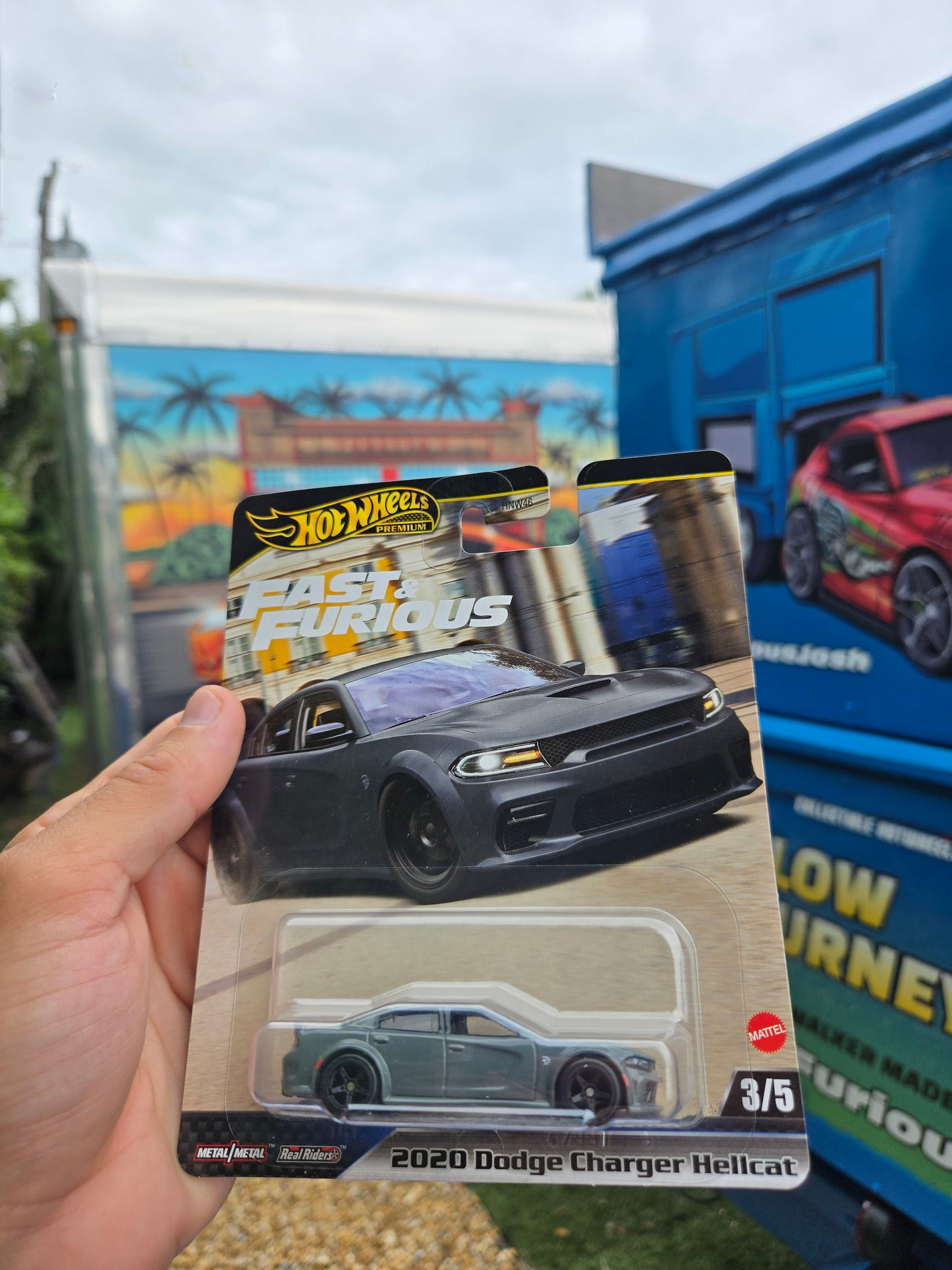 Dodge Charger Hellcat premium
