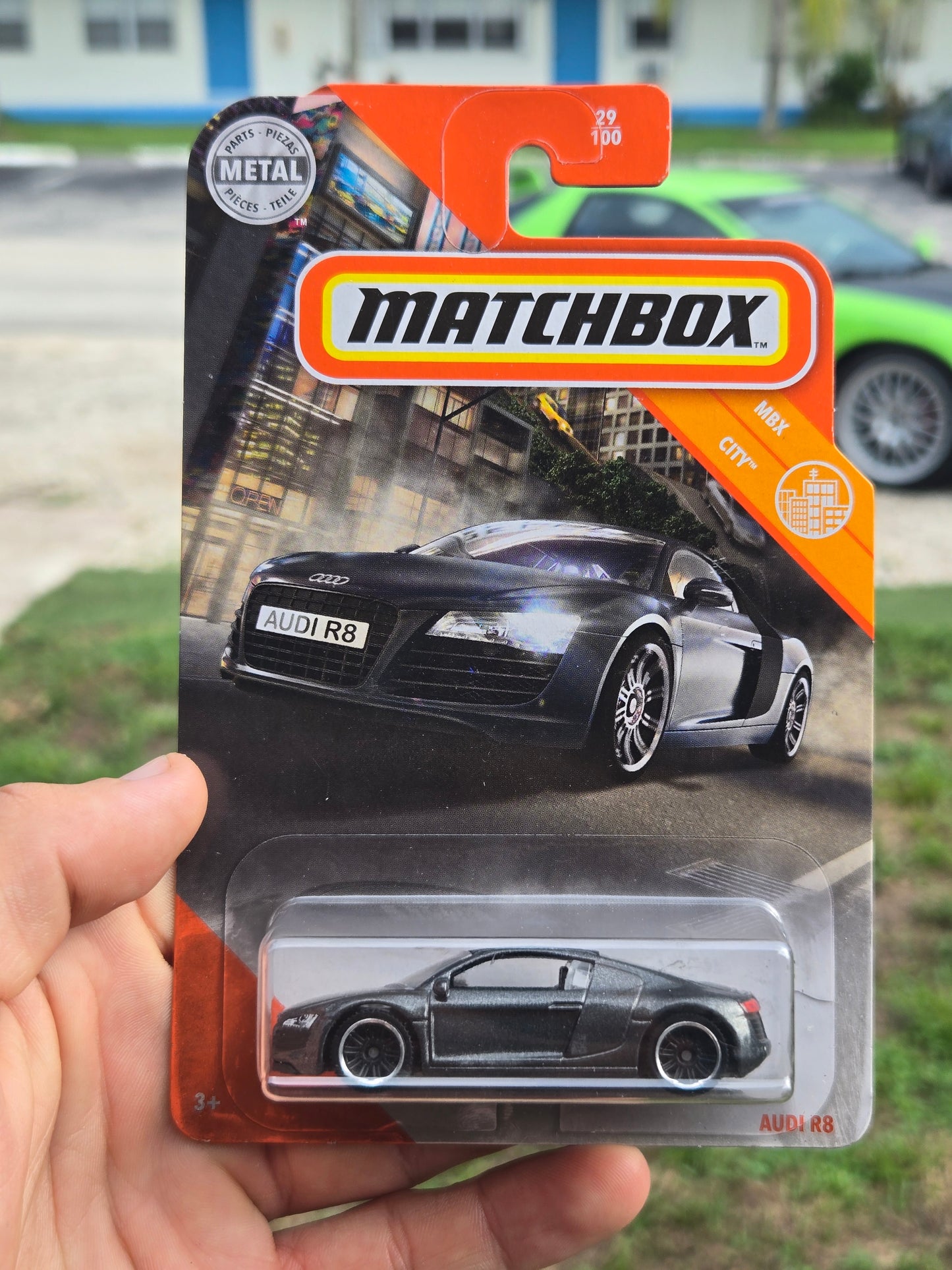 Audi R8