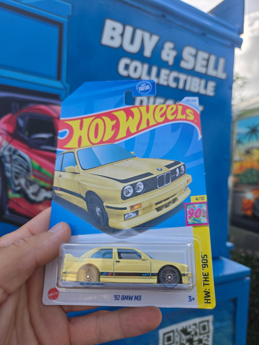 ‘92 BMW E30 - yellow