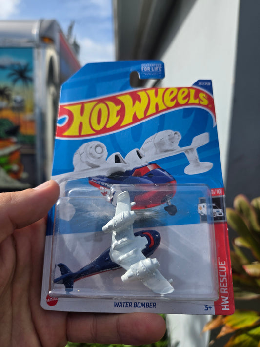 Water bomber plane