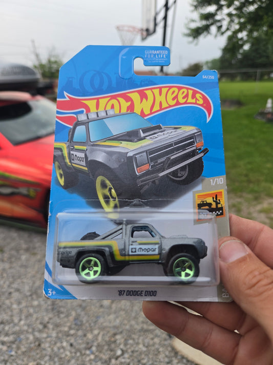‘87 Dodge D100 -silver