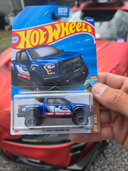 ‘17 Ford F150 raptor - blue