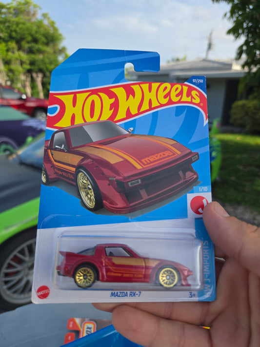 Mazda RX7 - burgundy