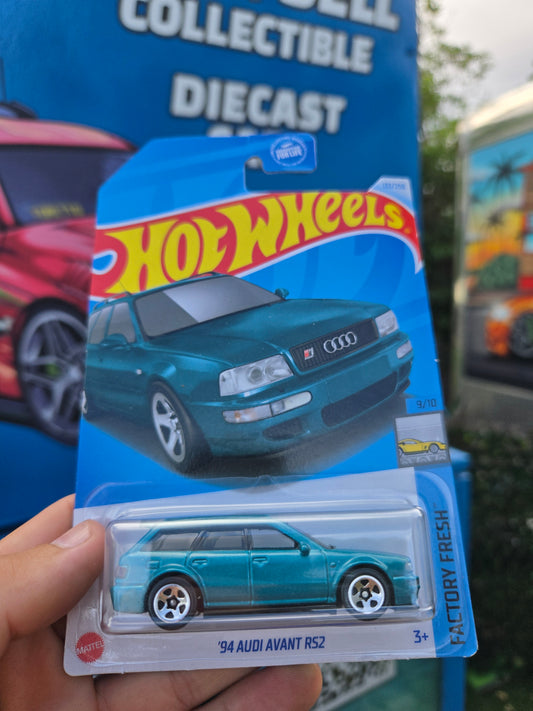 ‘94 Audi Avant RS2 wagon - teal