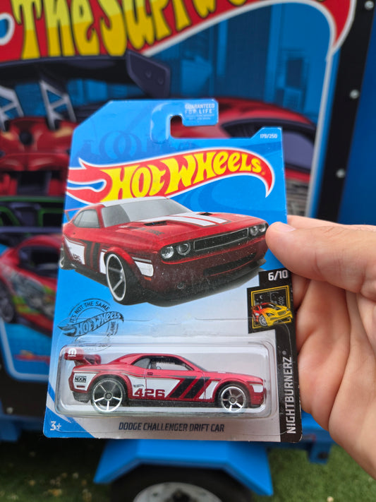 Dodge Challenger drift car - red