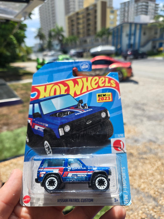 Nissan Patrol Custom - Blue