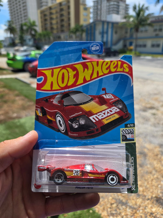 Mazda 787B - red