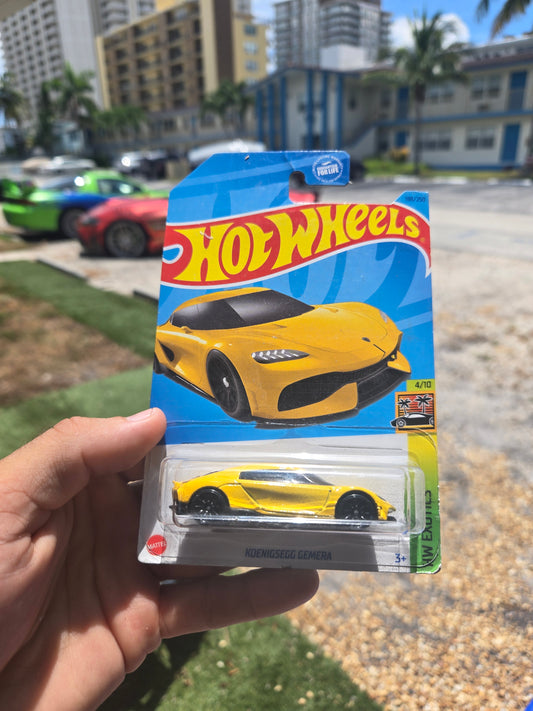 Koenigsegg Gemera- yellow