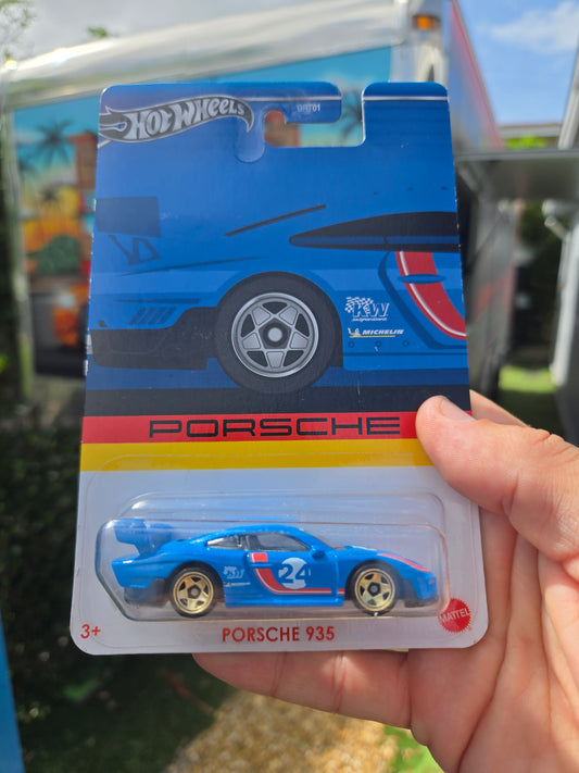 Porsche 935 - light blue