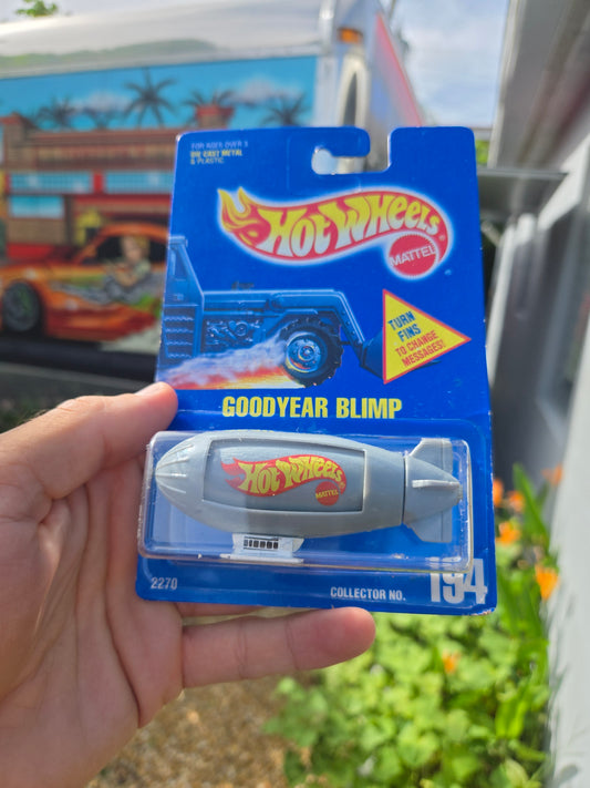 Hot Wheels Blimp