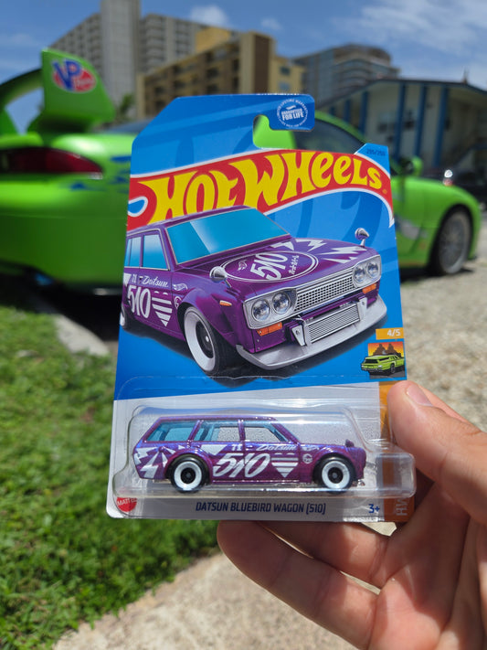 Datsun 510 Wagon - purple