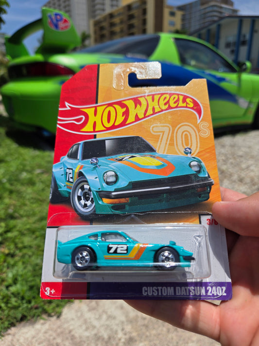 Datsun 240z - teal