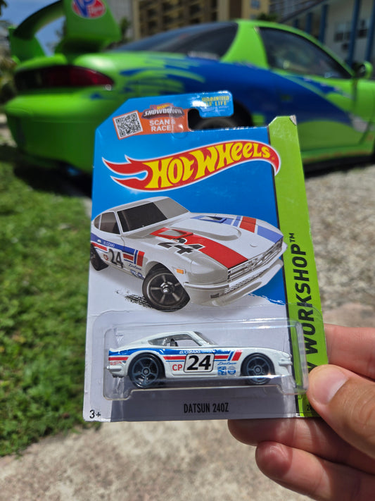 Datsun 240z - white/red