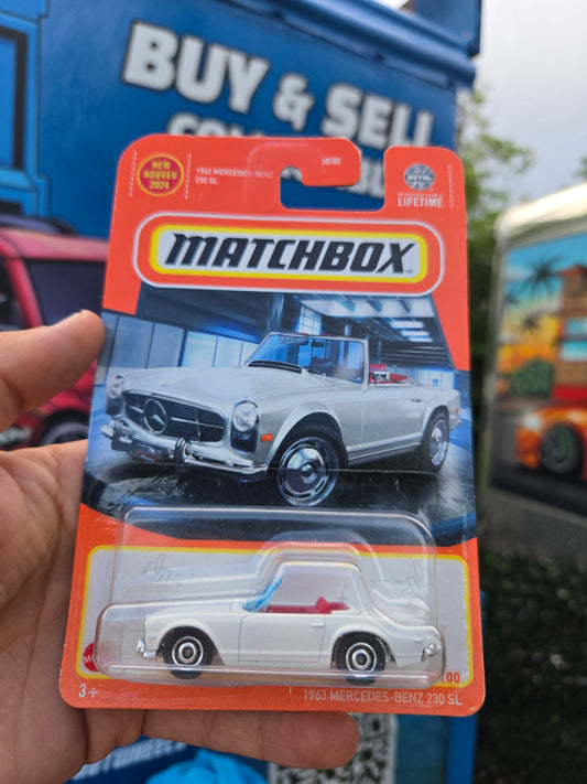1963 Mercedes-Benz 230 SL - white