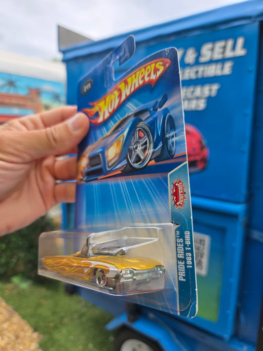 1963 Ford thunderbird (t-bird) - gold