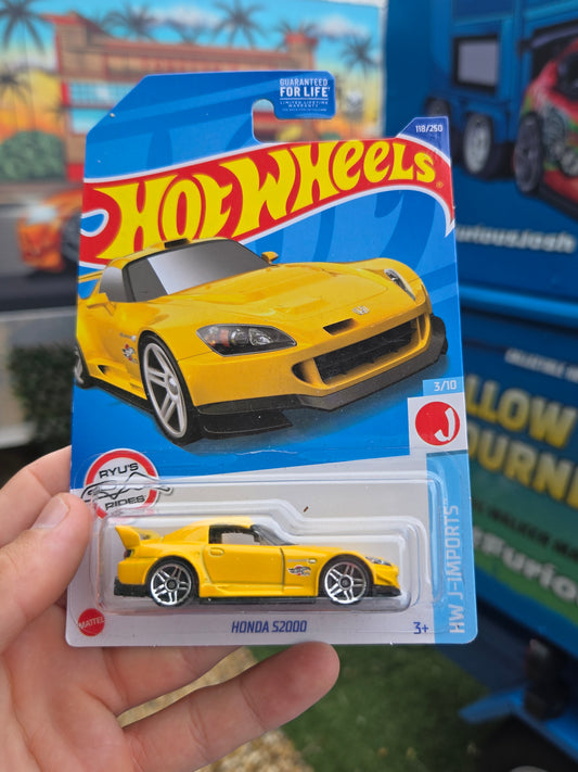 Honda S2000 - yellow