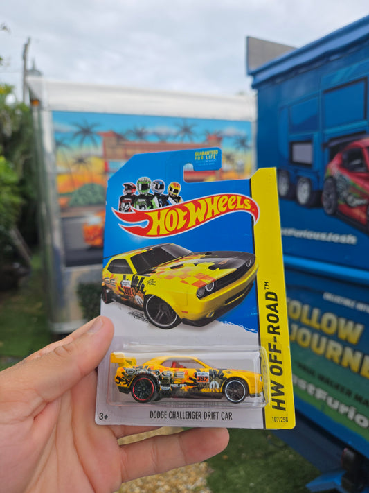Dodge Challenger drift car - yellow
