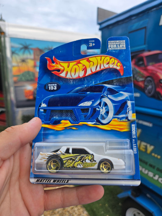 Chevy Stocker - white