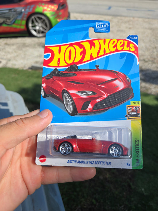 Aston Martin v12 speedster - red (GameStop exclusive)