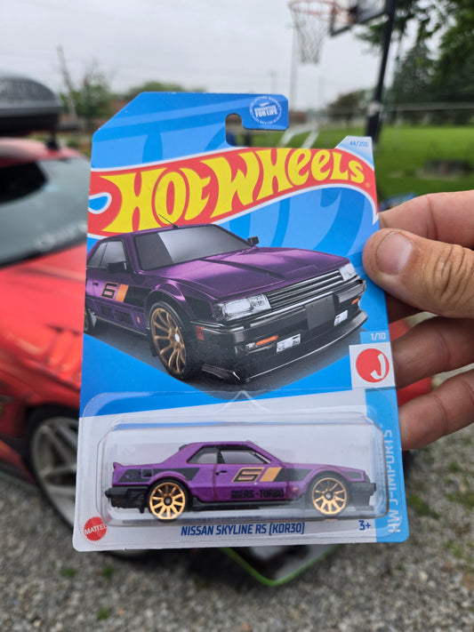 Nissan Skyline RS - purple