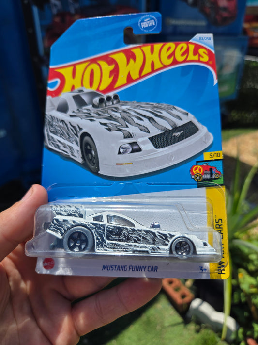 Ford Mustang Funny Car - white