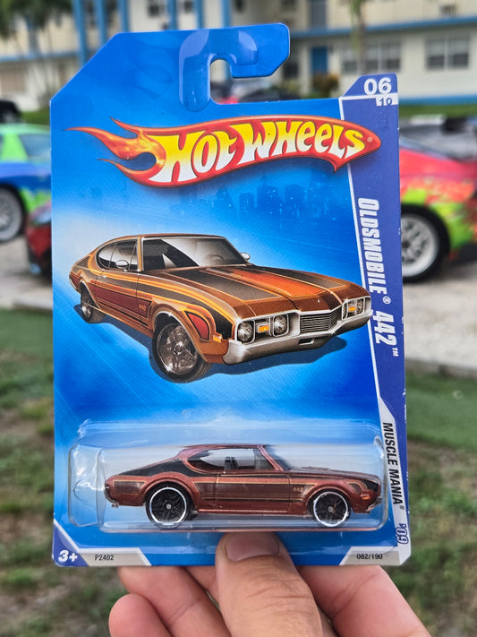 Oldsmobile 442 -brown