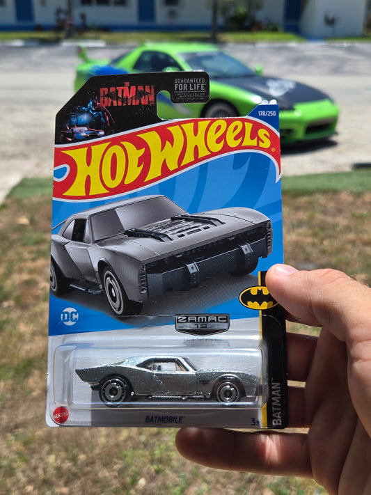 Batman  Batmobile- ZAMAC