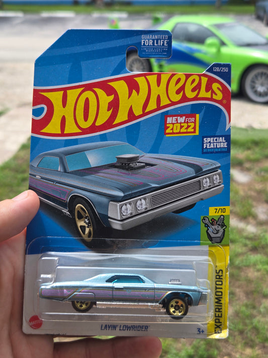 Layin' lowrider - light blue