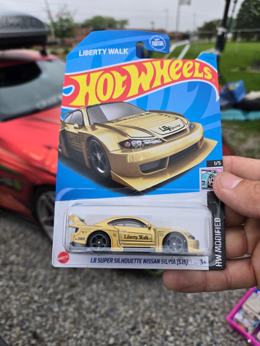 Nissan S15 Liverty Walk - Gold