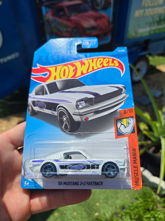 '65 Ford Mustang 2+2 fastback - white/black/purple