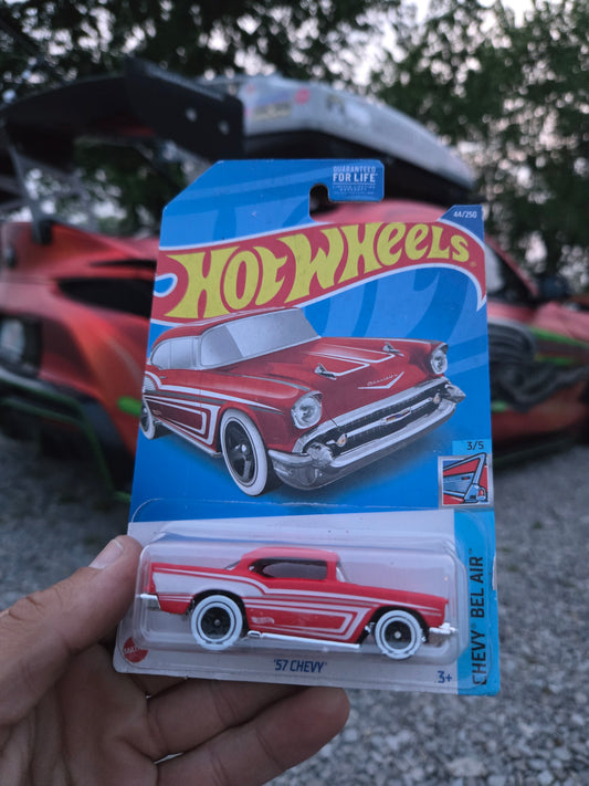 '57 Chevy - red