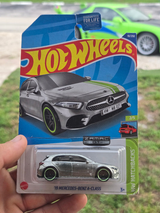 '19 Mercedes Benz A class - ZAMAC