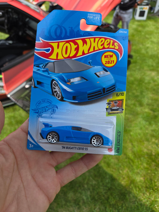 Bugatti EB110 - Blue