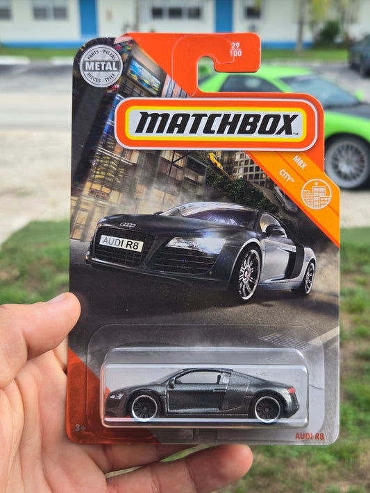 Audi R8