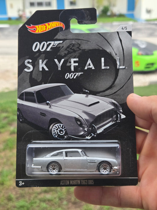 Aston Martin 1963 DB5 - James Bond